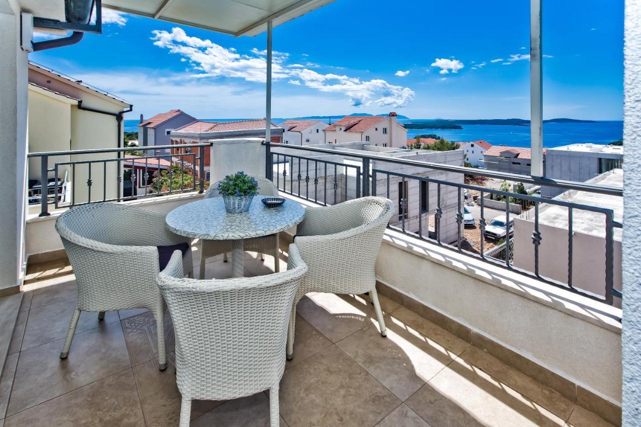 Relaxing Holiday Sunset Apartment Хвар Екстер'єр фото