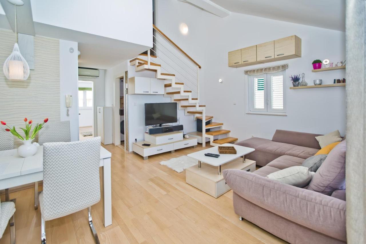 Relaxing Holiday Sunset Apartment Хвар Екстер'єр фото